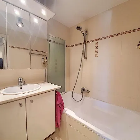 Daire 300 M Zee 2 Slaapkamers