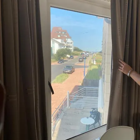 Daire 300 M Zee 2 Slaapkamers