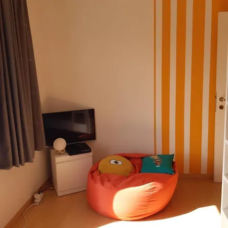 300 M Zee 2 Slaapkamers Daire *